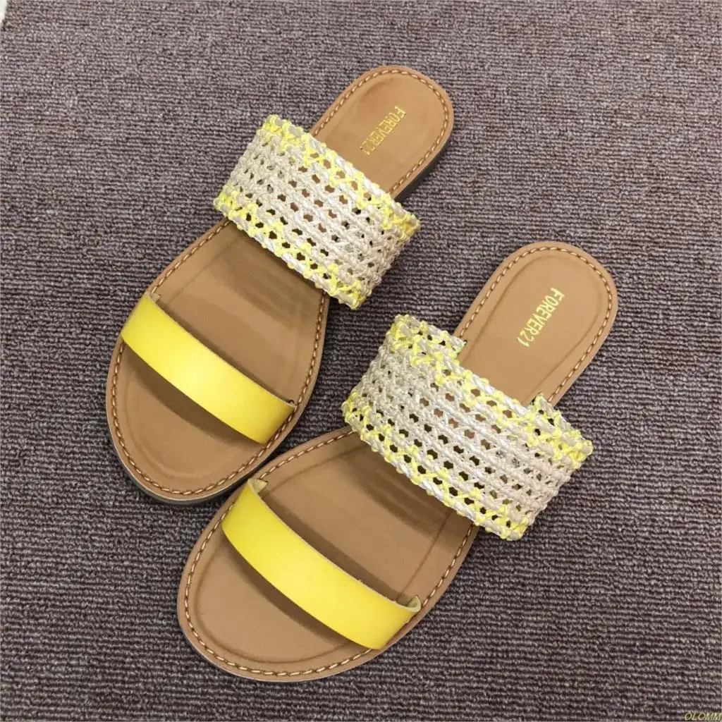 

2020 Weave Beach Slippers Women Genuine Leather Brand Flat Shoes Summer Beach Slides Casual Shoes Women Designers Slipper