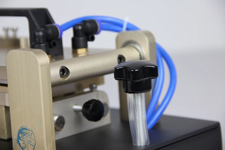 

LY 971 manual vacuum film laminating machine 220V 110V