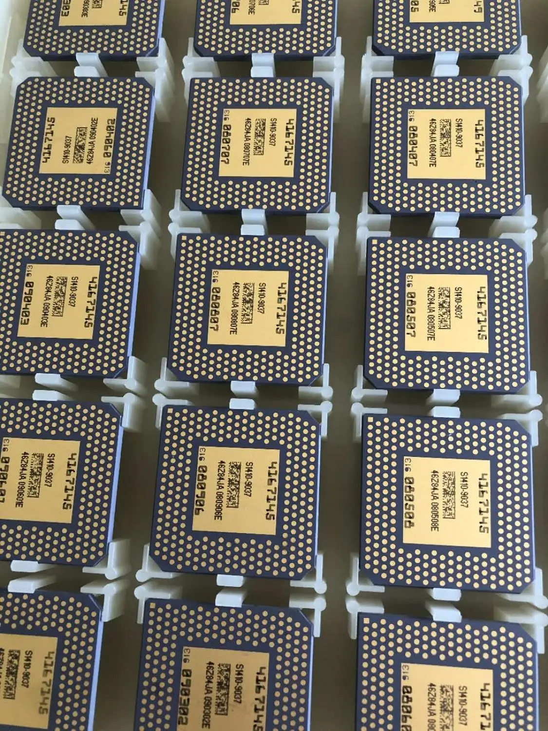 

DLP Projector DMD Chip Matrix S1410-9037 for Christie DS+655 Projector Single piece