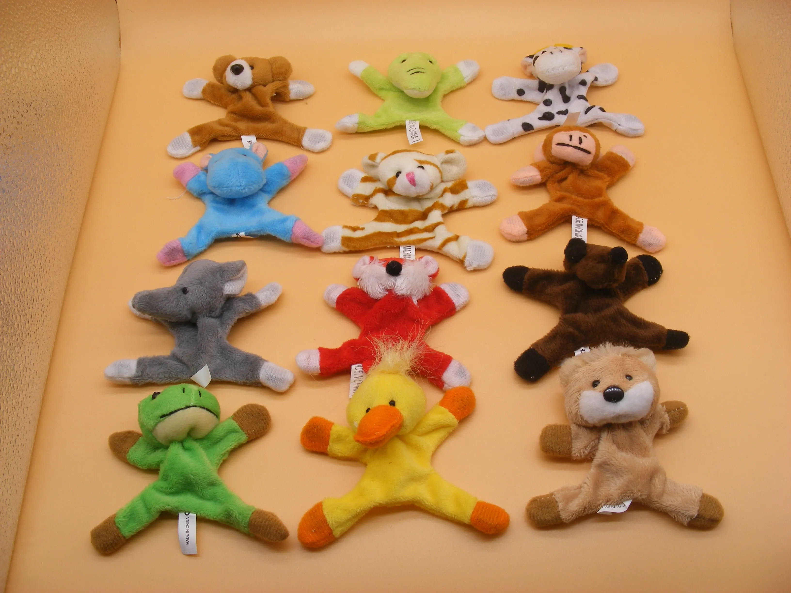 Бесплатная доставка 6 шт. милые магнитные наклейки в виде животных на холодильник