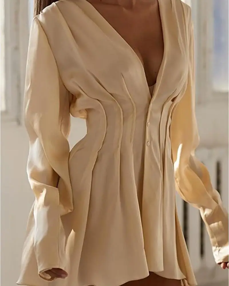 Облегающее приталенное платье с рюшами дизайнерское женское для катания на