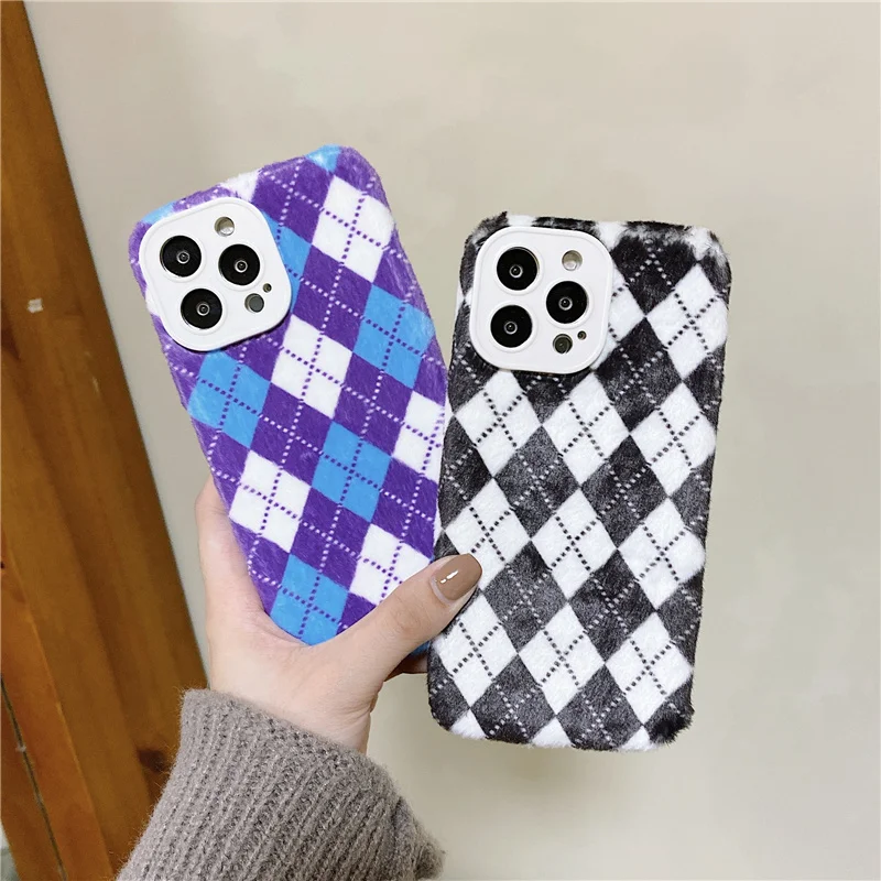 

13 Pro Case Fur Retro Grid Warm Phone Cover for iPhone 12 Pro Max XR X XS 7 8 Plus SE 2020 11 Silicone Plush Rabbit Fur Cases