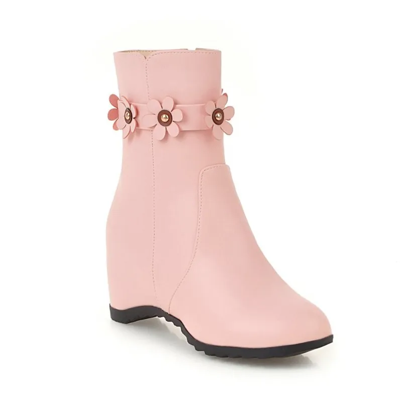 Женские ботинки на среднем каблуке черные розовые или бежевые теплые