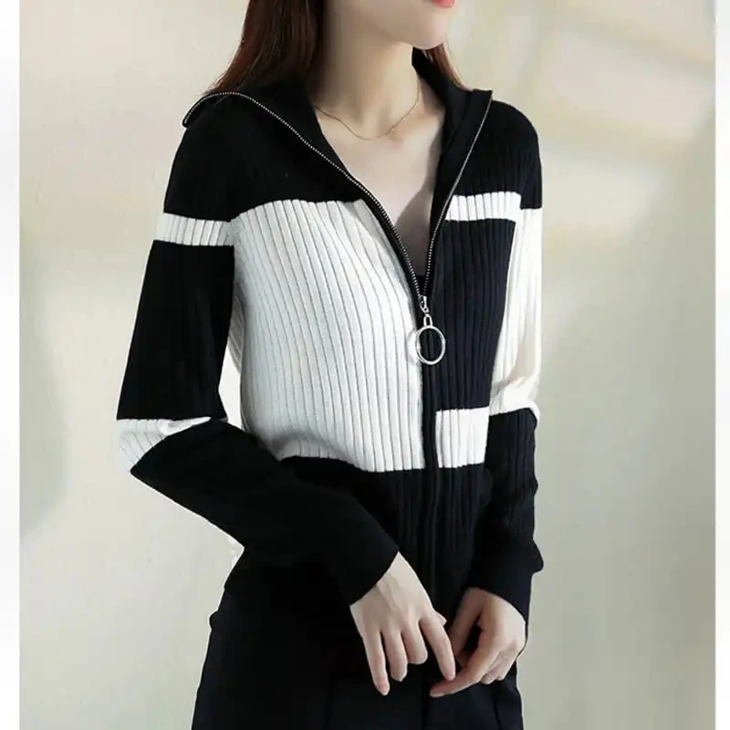 

Knitted Jacket Female 2021 Autumn Striped Slim Coat Simple Contrast Color All-Match Zipper Cardigan Women Blouses Oversized Tops