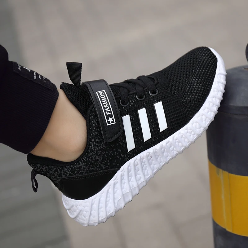 

Spring 2021 Children Running Shoes Boy Black Blue Sport Shoes For Kids Brand Designer Boys Sneakers Soft Bottom Boy Gym Shoes
