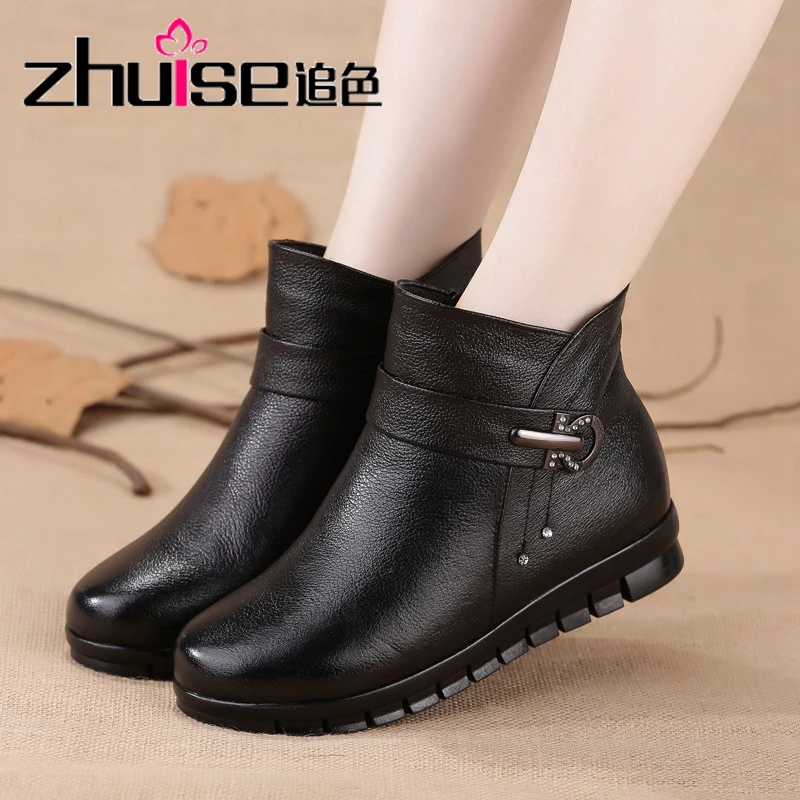 

2020 г. Новая зимняя Женская хлопковая обувь из натуральной кожи теплые кожаные ботинки на плоской нескользящей подошве для пожилых людей