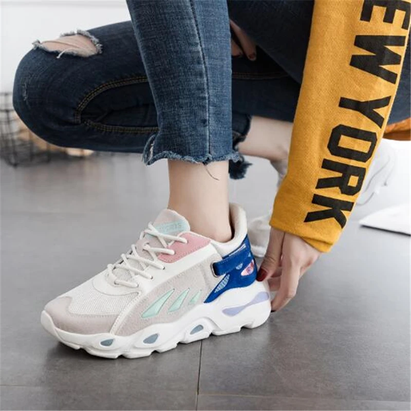 Женская обувь с вышивкой маленькая Пчелка новая осенняя модная Нескользящая