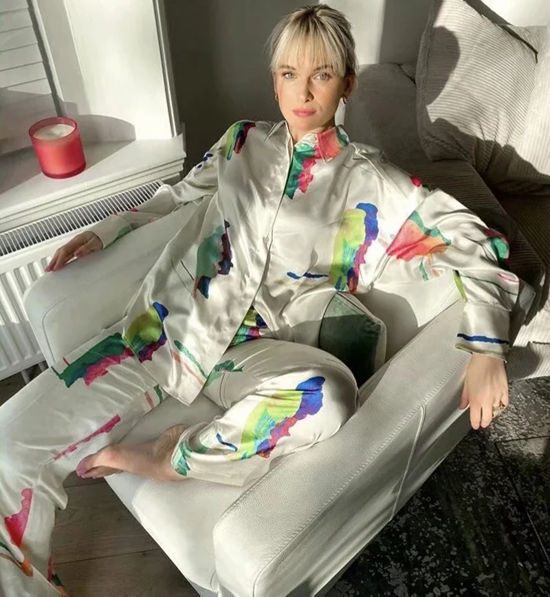 Oversize women stylish loose shirts 2020 summer fashion ladies satin blouses long sleeve shirt female boho blouse girls chic | Женская