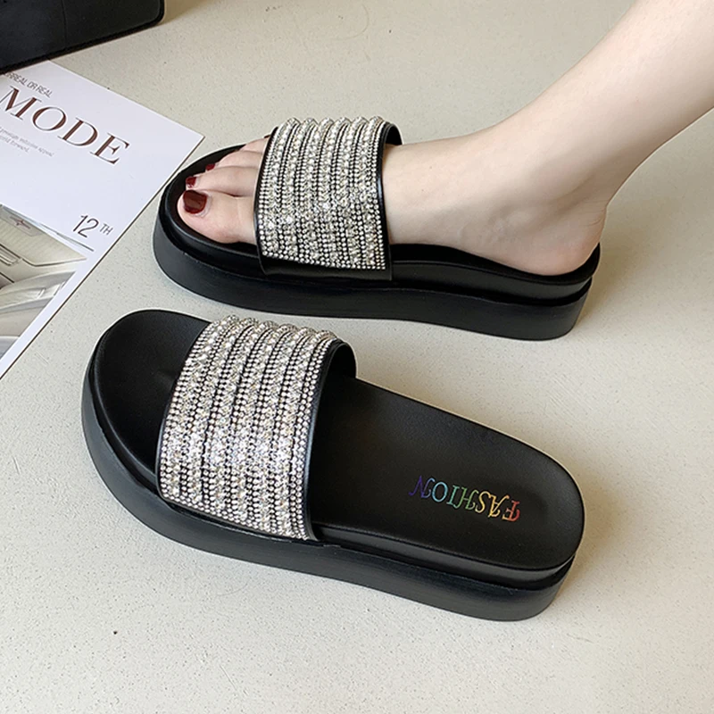

2021 Summer Slippers For Women Fashion Flats With Bling Flip Flops Shoes Female Indoor Slides Ladies Slippers Flats Shoes