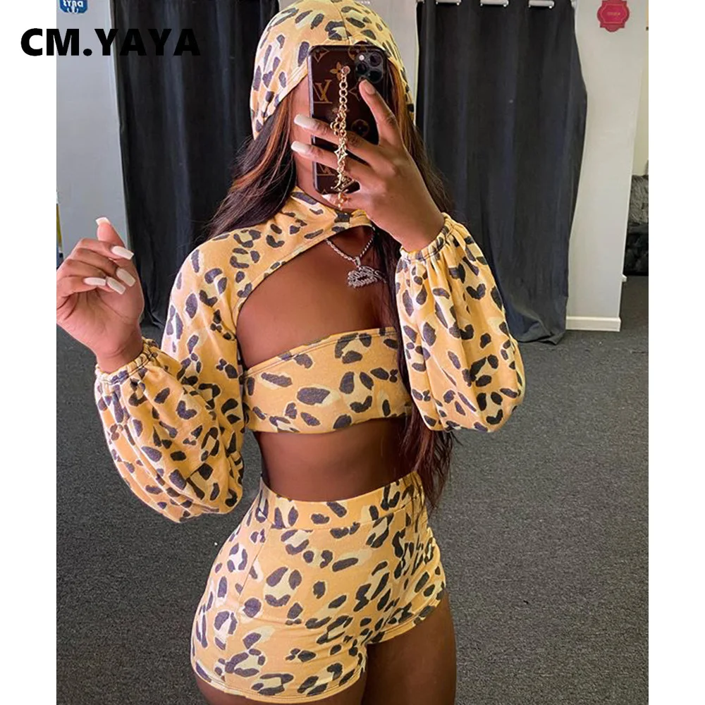 Женский леопардовый спортивный костюм CM.YAYA комплект из укороченного топа с