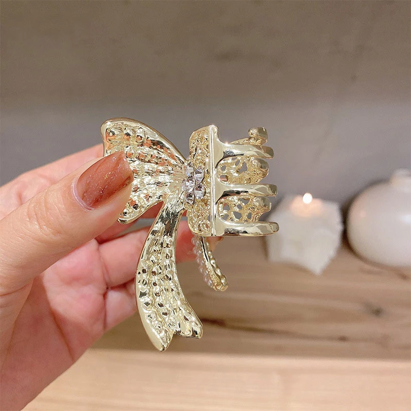 

Pearl Bow Hair Claws Sweet Elegant Pearl Hair Clip Pearl Luxury Jewelry Korean Style Hair Accessories Mini Top Clip Hairpin New