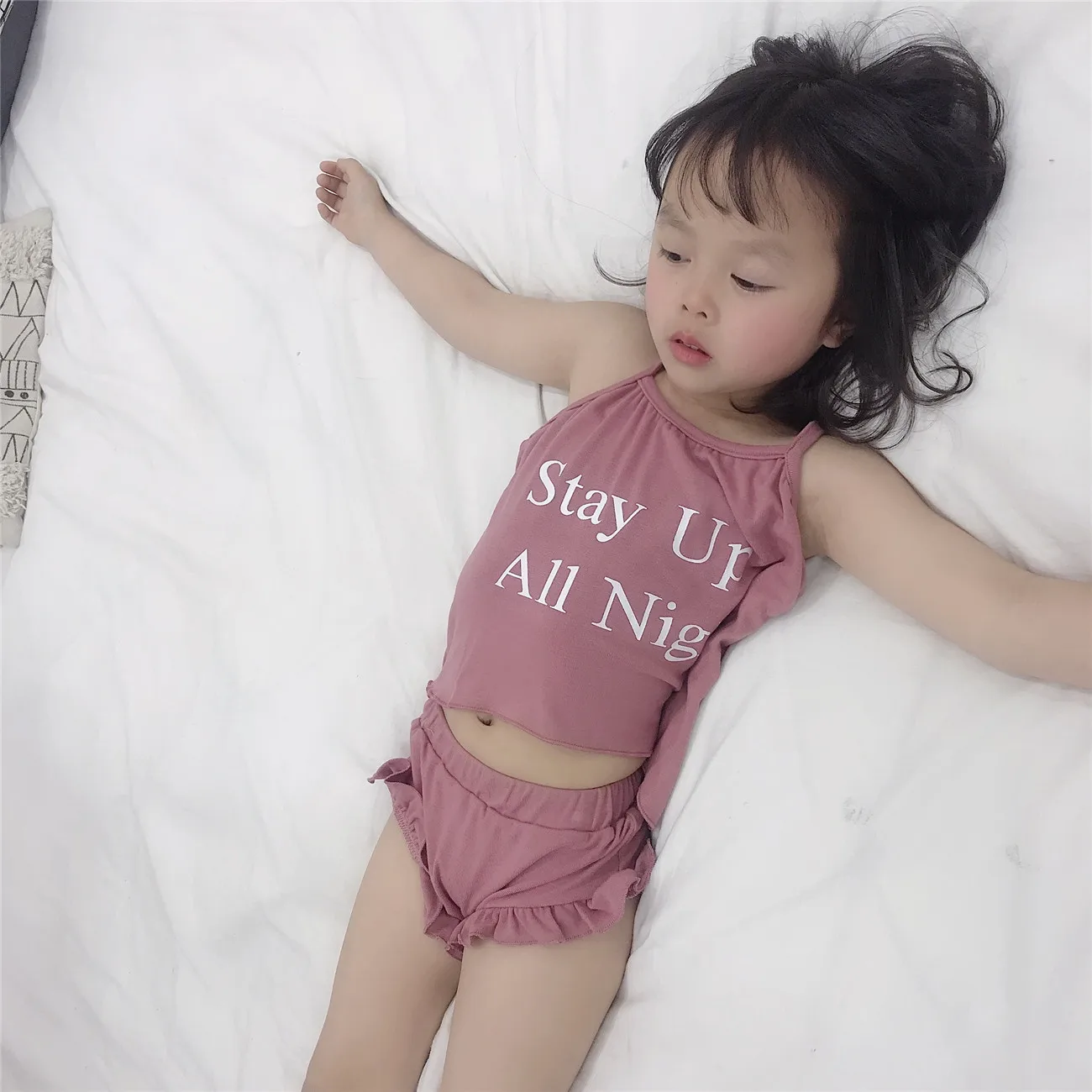 Зимняя одежда для мальчиков и девочек пижамные комплекты маленьких жилет штаны