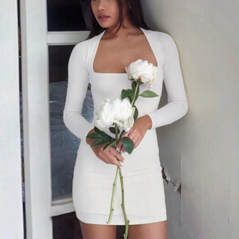 

Женское мини-платье с квадратным вырезом и длинным рукавом S926