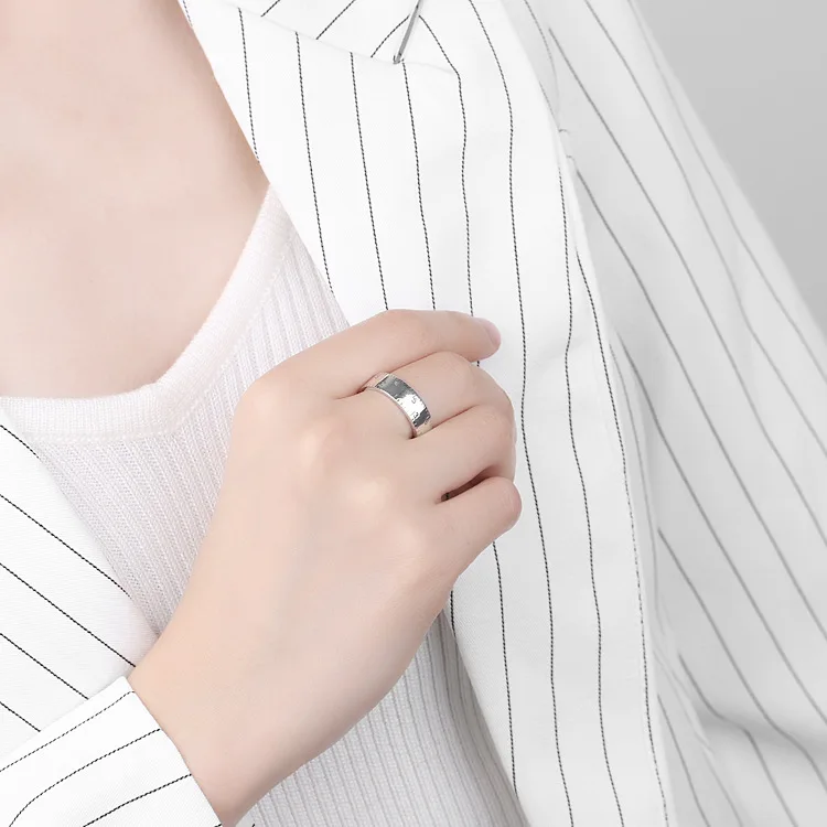 Женское кольцо в виде линейки серебристого цвета | Украшения и аксессуары