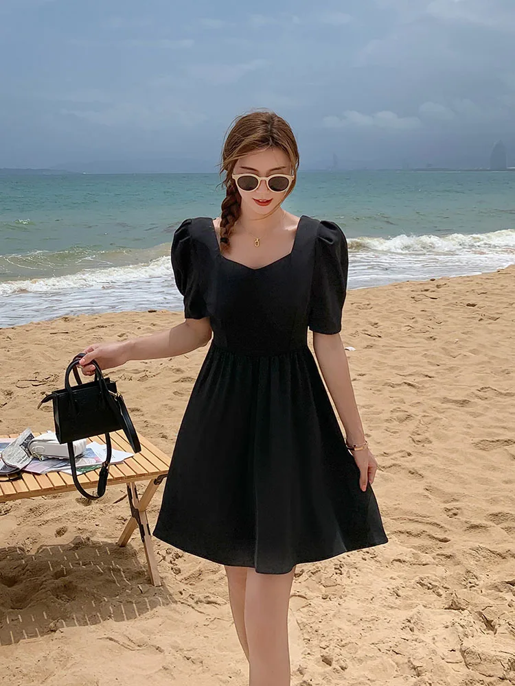 

French bubble sleeve dress women's summer 2021 new backless black dress