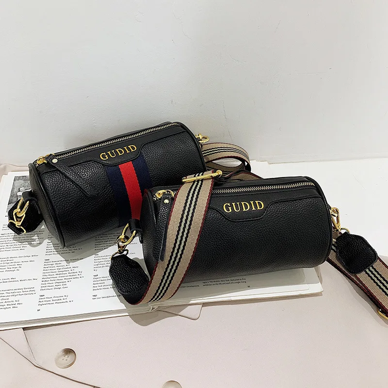 

Boston women's bags fall/winter 2020 new fashion wide shoulder strap messenger bag online celebrity soft leather drum pillow bag