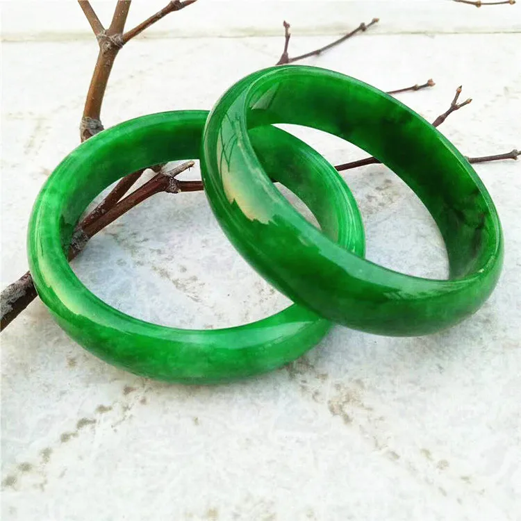 Женский нефритовый браслет из натурального нефрита внутренний диаметр 54-68 |