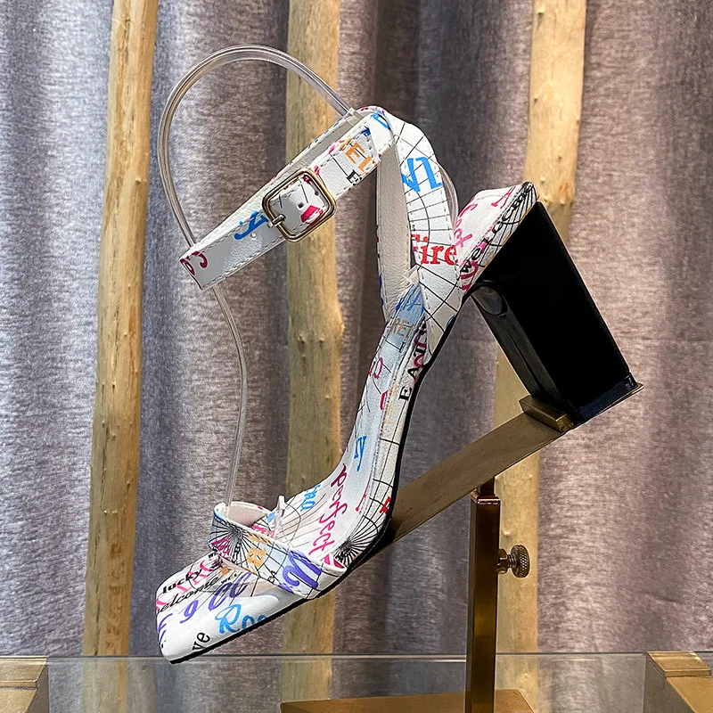 

2021 square head square summer new women's high heel sandals hollow out clip toe beach fairy flower women's shoes