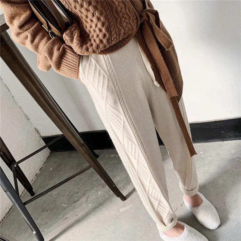

Winter Thicken Women Harem Pants Casual Drawstring Twisted Knitted Pants Femme Chic Warm Female Sweater Trousers 2021