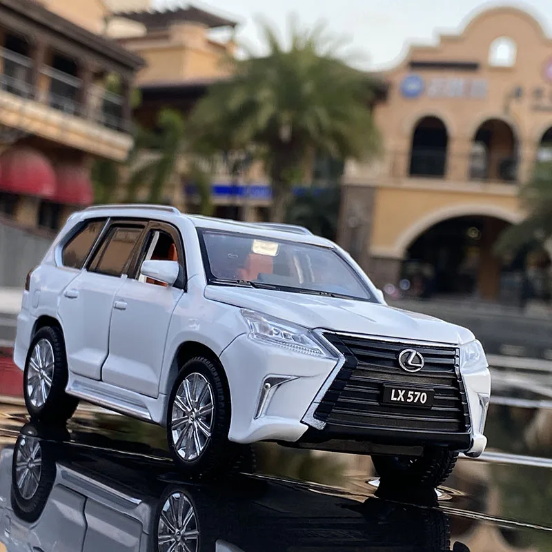 1:32 модель автомобиля LEXUS LX570 SUV из сплава Литые и игрушечные автомобили коллекция