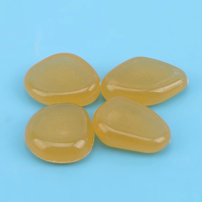 Многоцветный сад светится в темноте светящаяся галька для дорожек растения