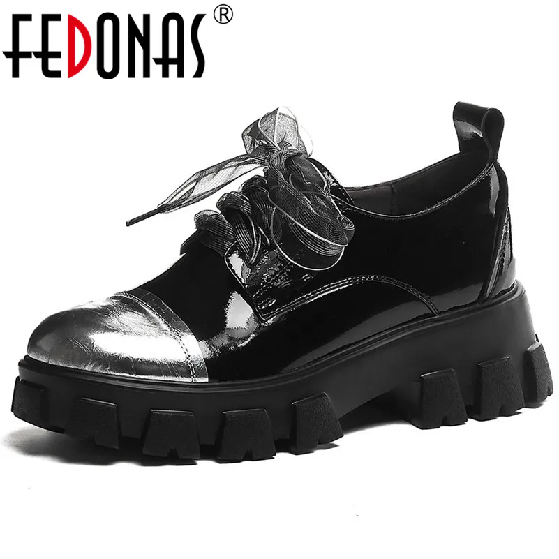 FEDONAS/2020 г. весенние женские туфли из лакированной кожи в стиле панк на плоской