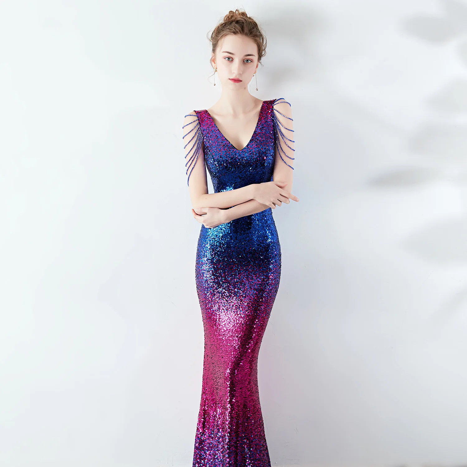 

Sladuo 2021 New Summer Sparkling Mermaid Tail Double V-neck Dress Tassel Wedding Guest Dress Vestido De Fiesta De Boda