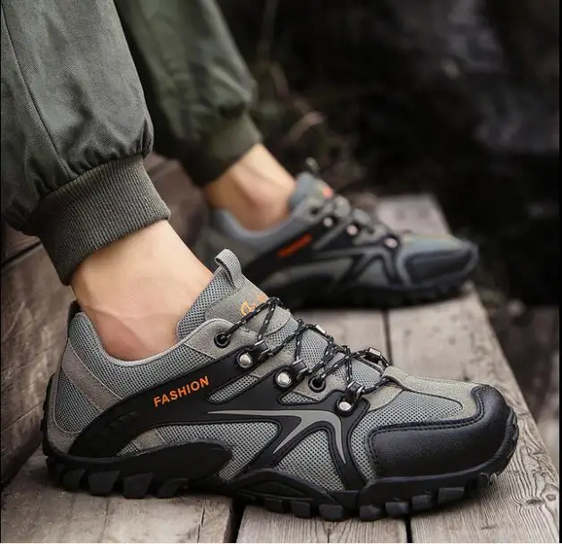 

Summer Men Outdoor Sneakers Breathable Hiking Shoes Men Women Outdoor Hiking Sandals Men Trekking Trail Water Sandals size 39-45