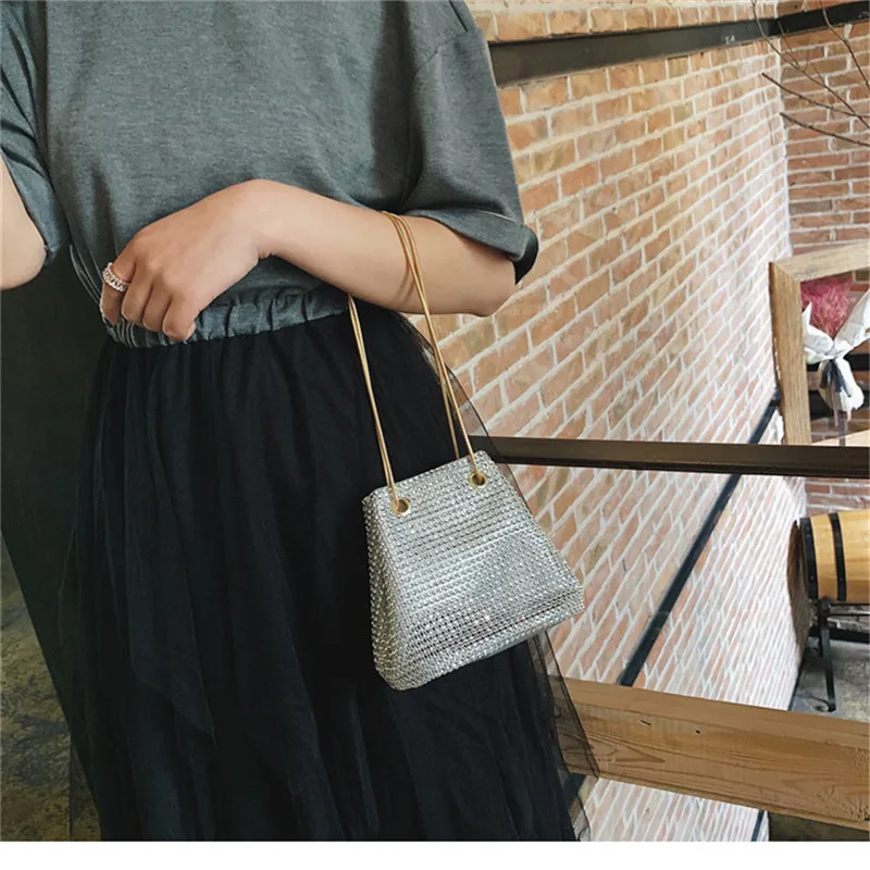 Женская сумка сумки на плечо бриллиантовые мини дамские свадебные вечерние