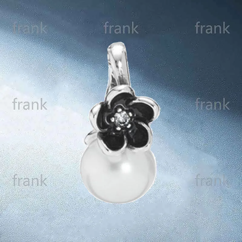 

2021 New Sterling Silver 925 luxury Pearl Flower Pendant 390363P