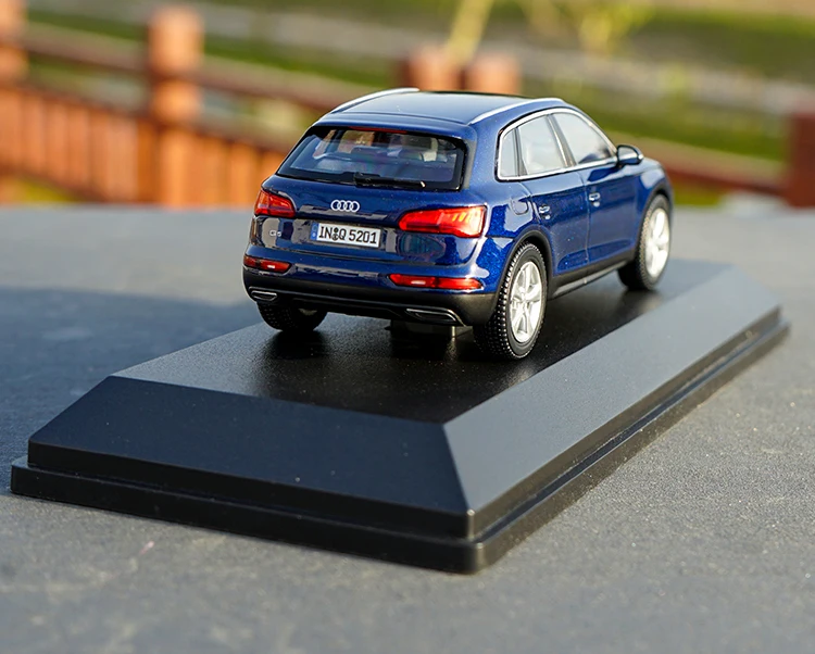 1:43 Q5 AUDI Q5 сплав модель автомобиля статическая Высокая имитационная металлическая модель автомобилей с оригинальной коробкой