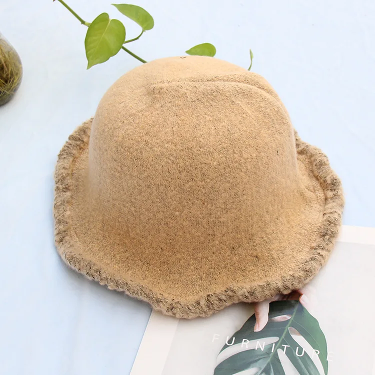 

Bucket Hat Women - Retro Autumn Winter Warm Foldable Bowler Hat British Temperament Raw Edge Lambswool Bucket Hat