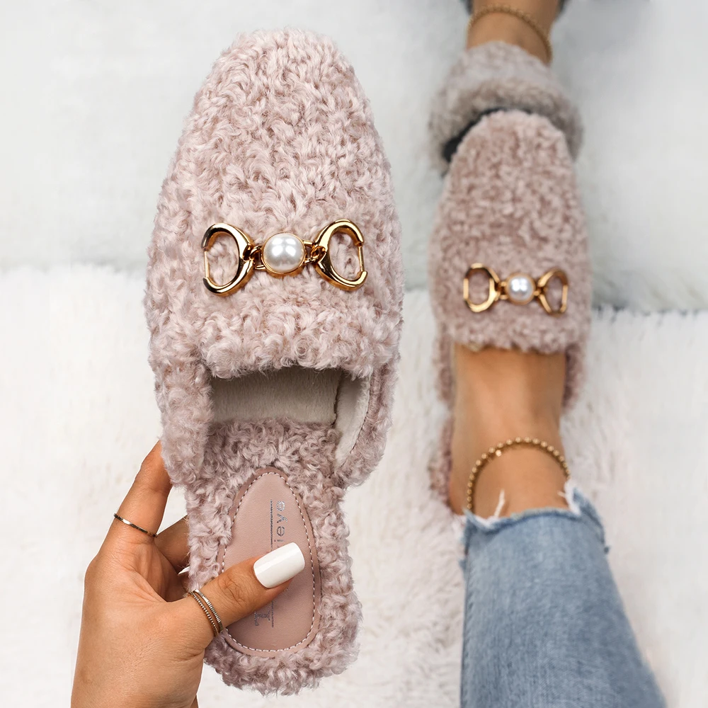 Women's Faux Wool Fur Mules Flats Fashion Loafers Rhinestone Chain Designer Shoes Slippers Pointed Toe Slides Ladies Sandals