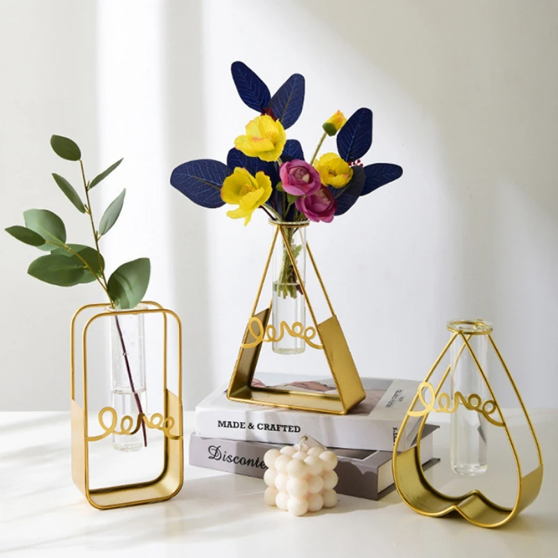 

Nordic Golden Iron Line Vase Hydroponic Plant Flower Vase Geometric Art Decor Metal Plant Holder Garden Modern Home Decoration
