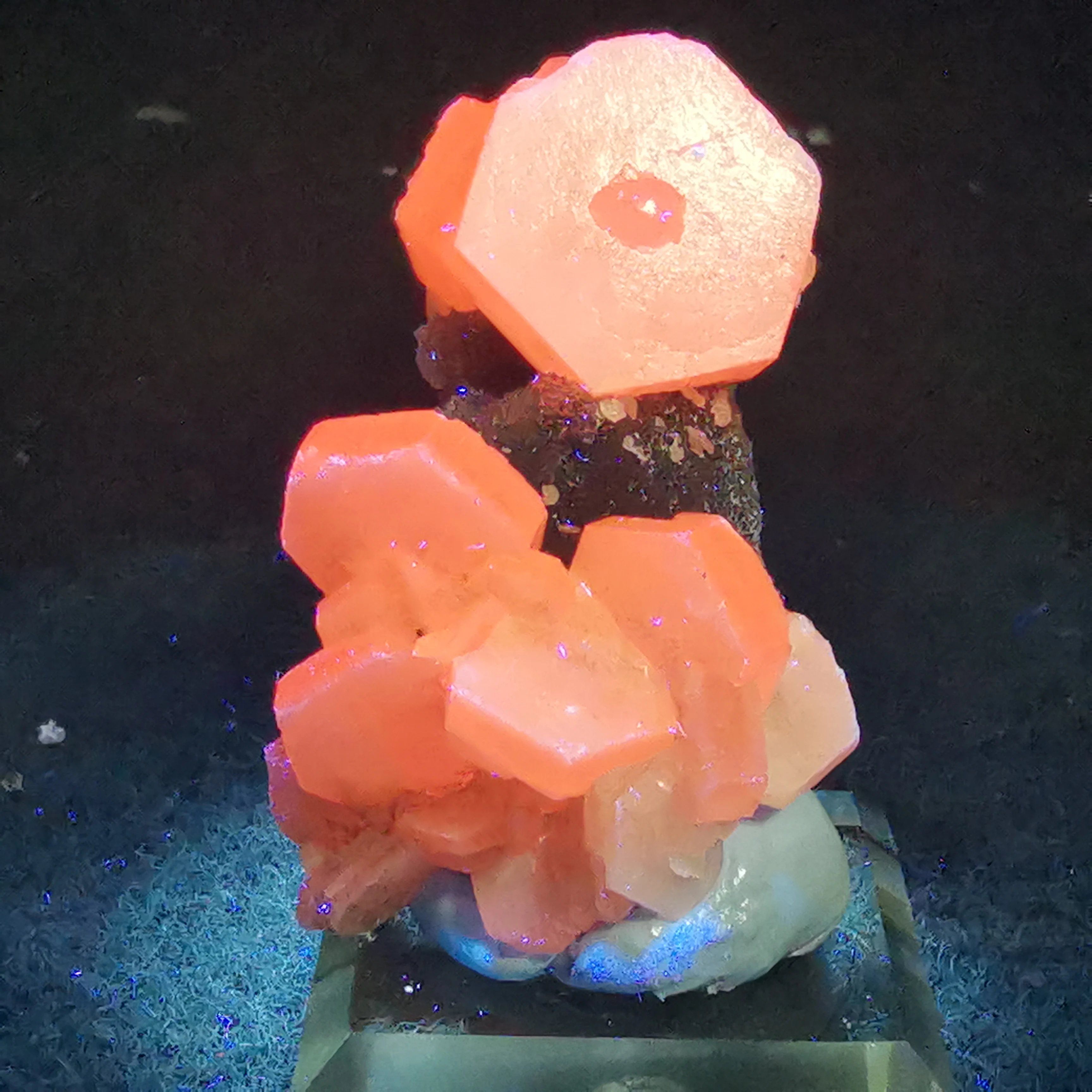 

29.6gNatural rare hexagonal button calcite crystal mineral specimen healing energy stone home decoration CRYSTAL QUARTZ GEM