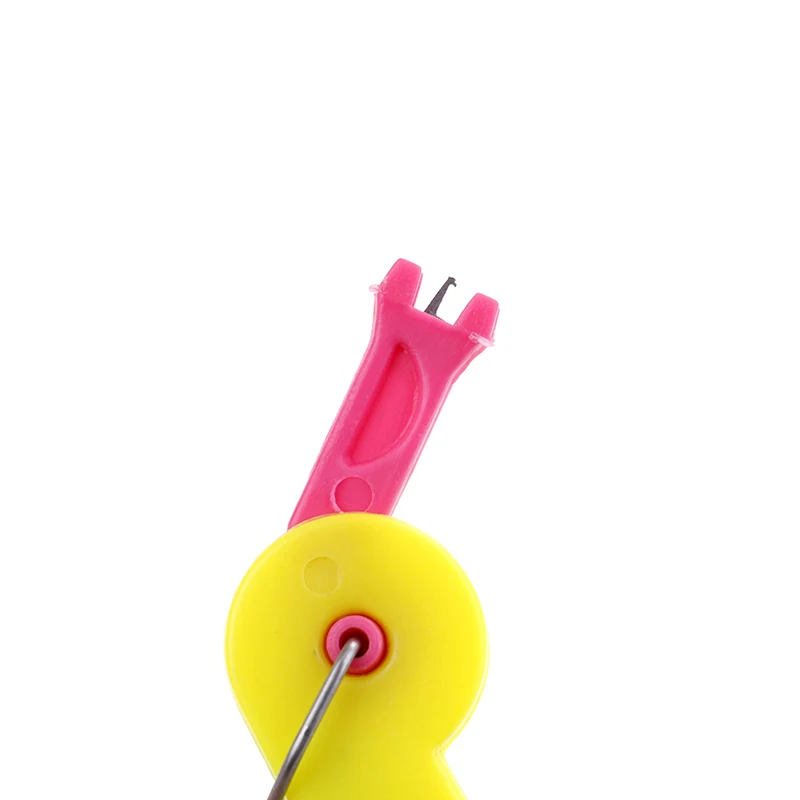 1Pc Elderly Use Automatic Skillful Sewing Needle Device Threader Thread Guide Tool Randomly Color | Дом и сад