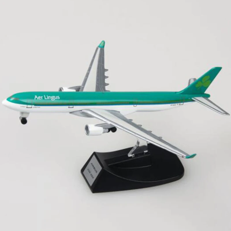 

collectible 13cm airplane model toys Ireland airlines airbus 330 aircraft model diecast plastic alloy plane gifts for kids