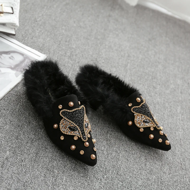 2020 фирменный дизайн зимние женские меховые шлепанцы с заклепками украшенные