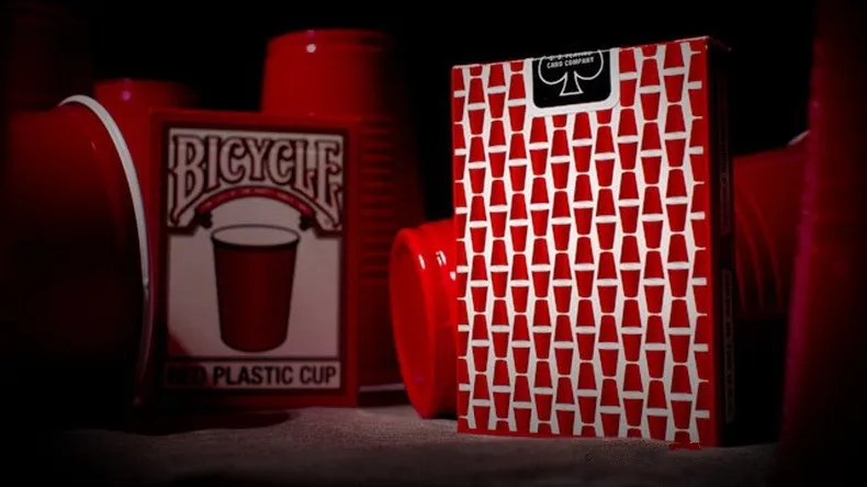 Велосипед Красный пластиковый стаканчик игральные карты волшебные