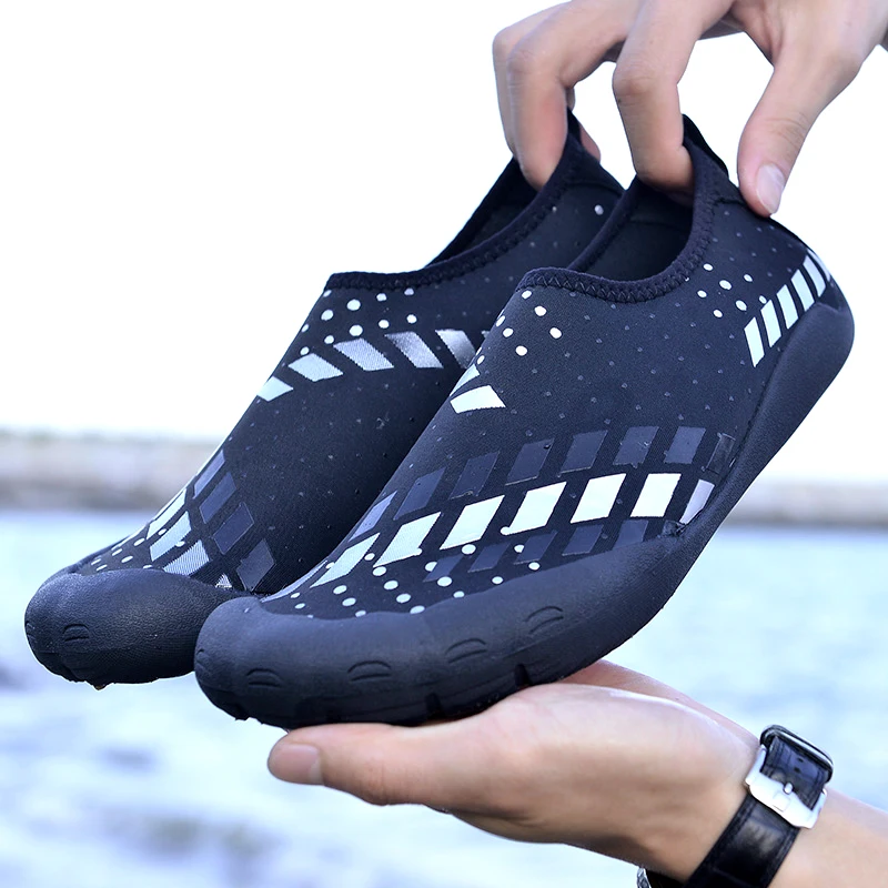 

Non-slip Water Shoes For Women Lightweight Shockproof Wear-resistant Comfortable Trekking Drain Quick Dry Diving Hiking Sneakers