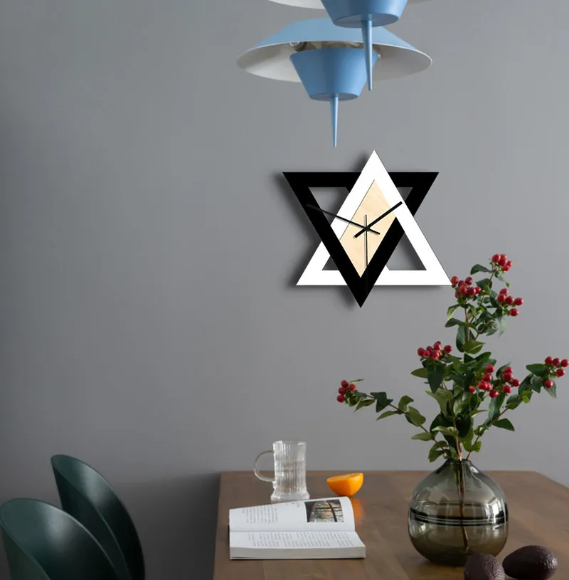 

New Nordic personality black and white creative wall clock Retro mute minimalist decorative clocks creative home decoration