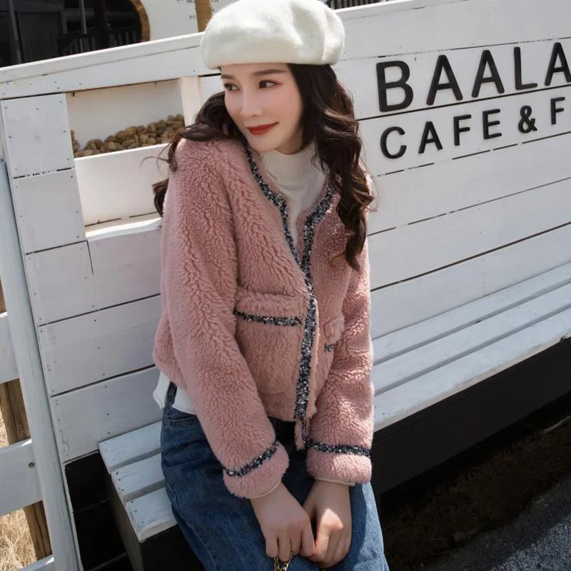 

lamb fur Imitation coat Short paragraph autumn/winter women's fake fur coat Small fragrant ladies One-piece casual jacket