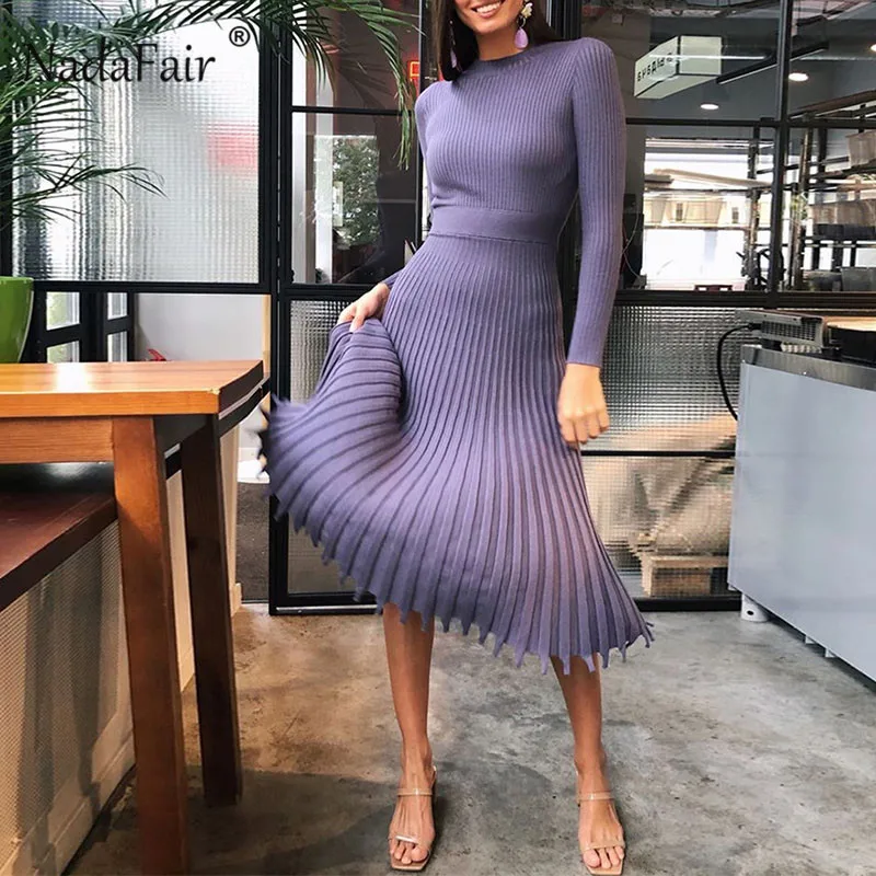 Женское трикотажное платье-свитер Nadafair однотонное черное плиссированное платье