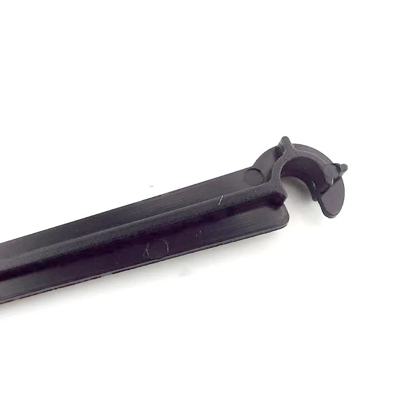 

1/4" Garden Hose Drip Irrigation Support Stakes C Shape Hook 4/7mm Tube Pipe Fixed Holder Watering Dripper Sprinkler Bracket