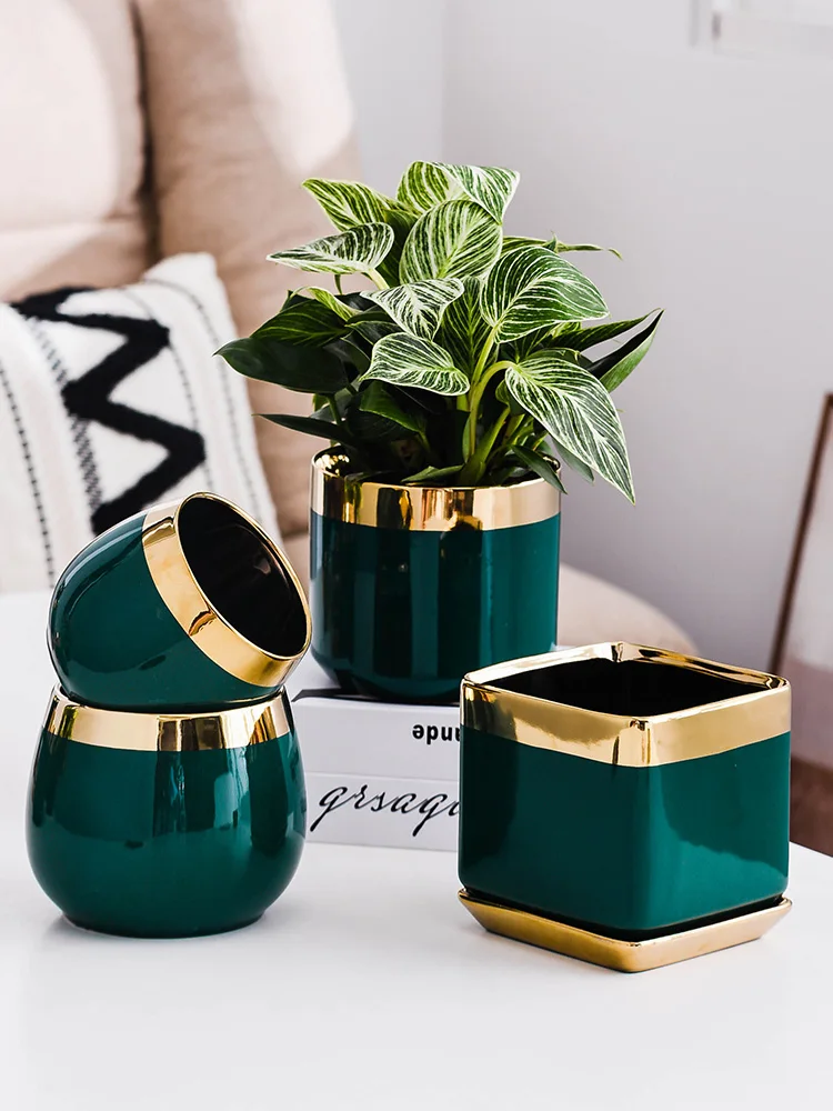 

Light luxury texture Nordic Phnom Penh emerald ceramic flowerpot creative personality with tray vase green plant flowers