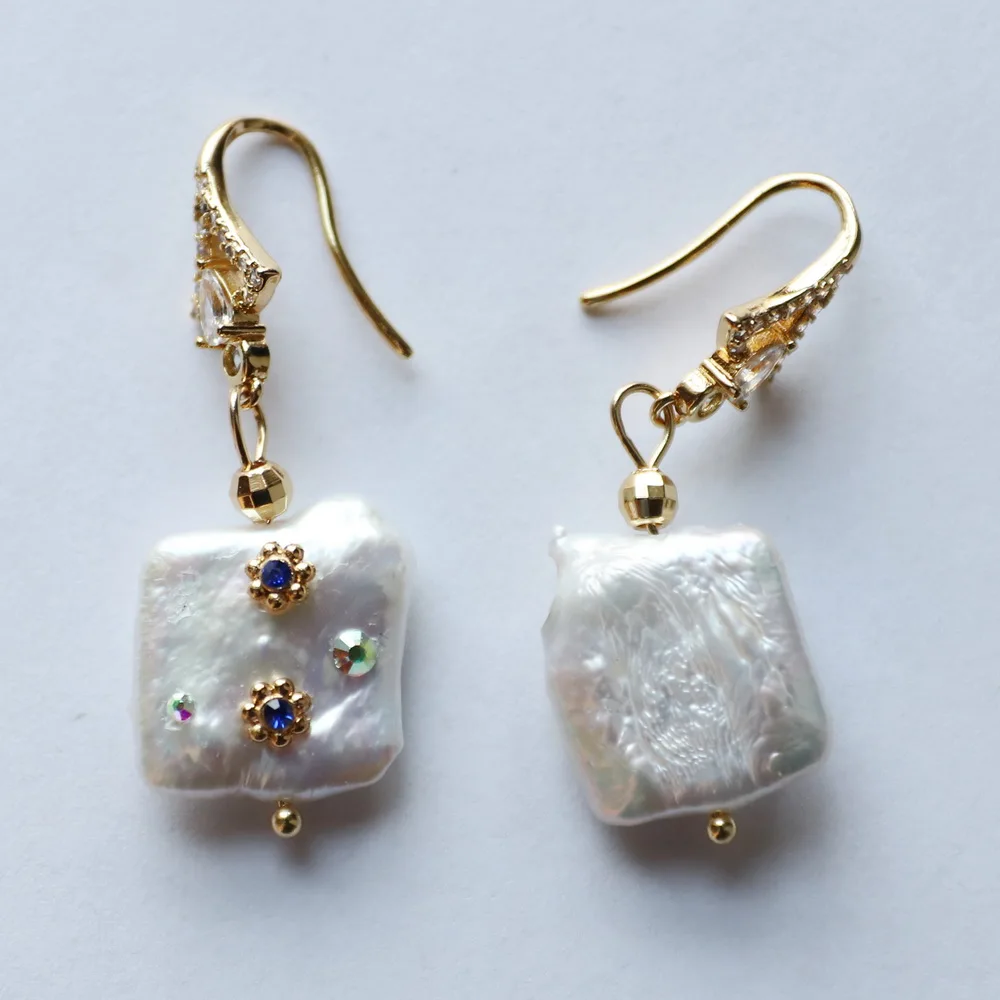 Серьги-Крючки женские латунные с пресноводным жемчугом и фианитами | Украшения