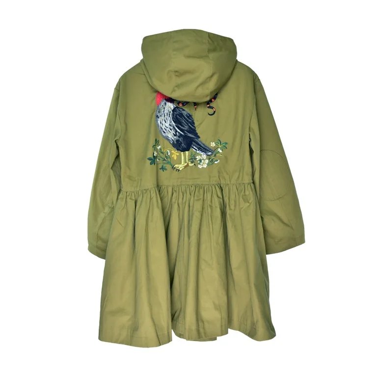 

New Style Embroidered Lace-up Waist Pleated Hooded Trench Coat for Autumn and Winter