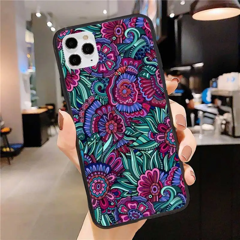 

Colorful Pattern Phone Case for iphone 11 12 Pro Max Black Cover Xs X XR 7 8 6 6S Plus 5 5S SE 2020 Fundas Coque Etui