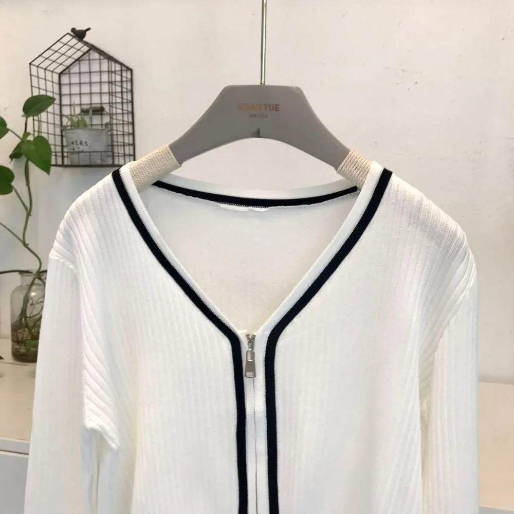 

Vintage Long Sleeve V-Neck Cardigan Love Knitted Sweater Women 2021 Autumn Winter Casual Loose Zipper Sweaters Coat & Jackets