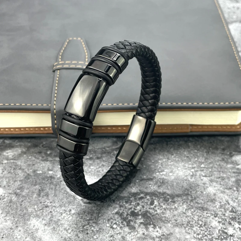 

2021 Black Luxury Accessories Bracelet Men's Fashion Gift Black Genuine Leather Bracelets DIY Combination Wild Handsome Gift